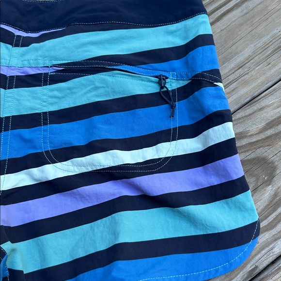 NWT Patagonia Wavefarer Blue Striped Board Shorts Zip-Pocket Tie Front Size 6 - Picture 6 of 9
